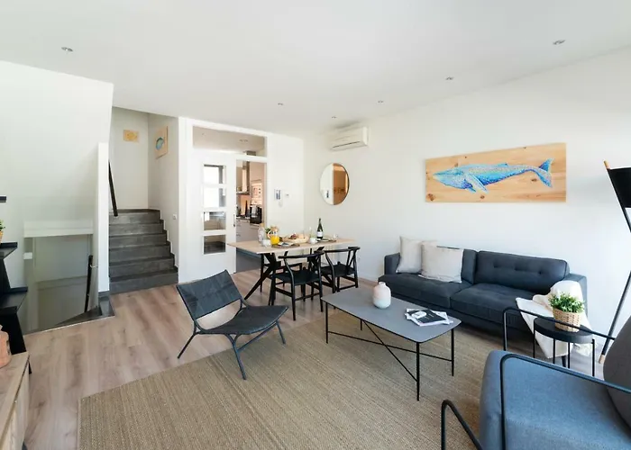 Petit Luxe Tobella Dreta Terrassa